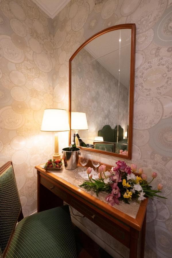 Venus Inn Rome Guest House Ngoại thất bức ảnh